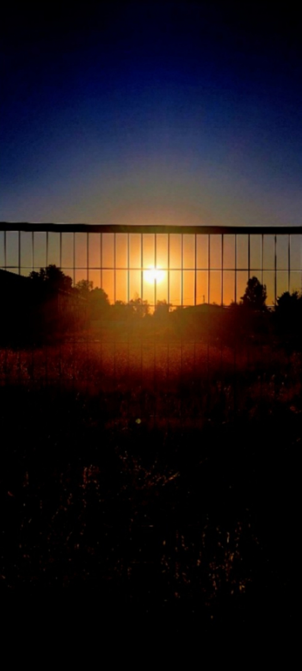 El Límite Entre el Cielo y el Infierno en la Misma Tierra.
